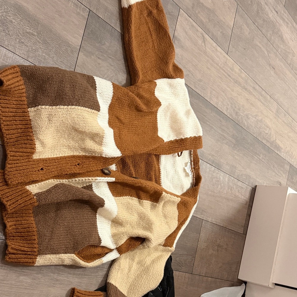 Love Riche Women's Block Pattern Cardigan in Brown and Cream